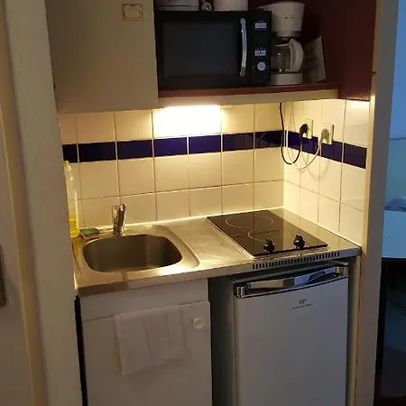 Residence Hoteliere Poincare Margny-les-Compiegne Buitenkant foto